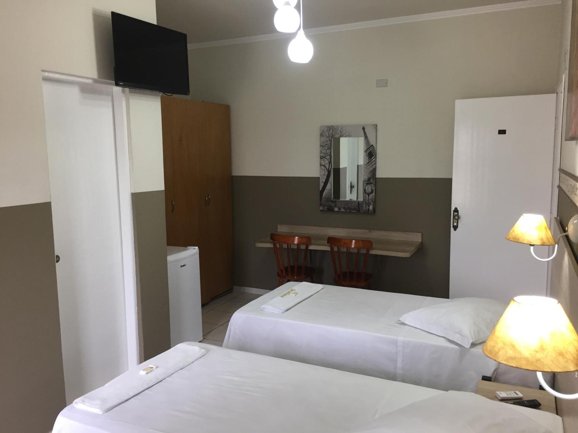 Smart Hotel 헤지스트루 객실 사진