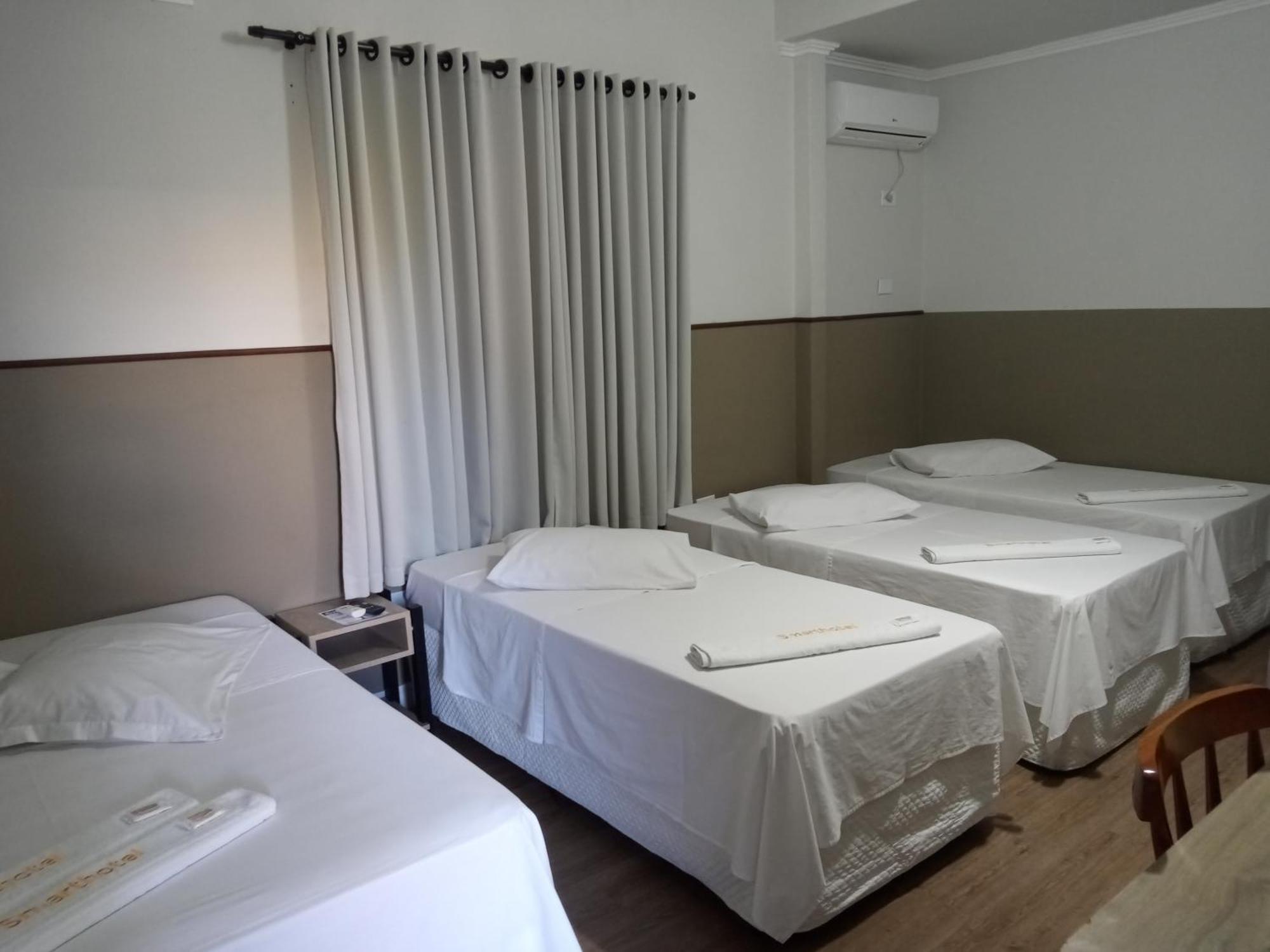 Smart Hotel 헤지스트루 객실 사진