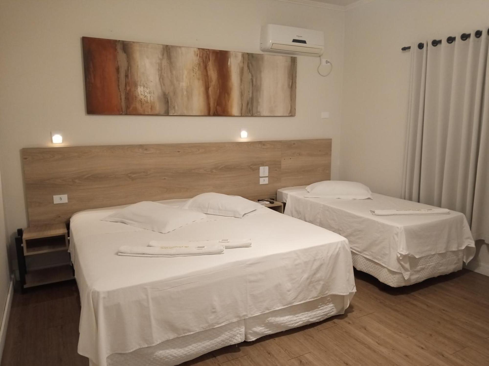 Smart Hotel 헤지스트루 객실 사진