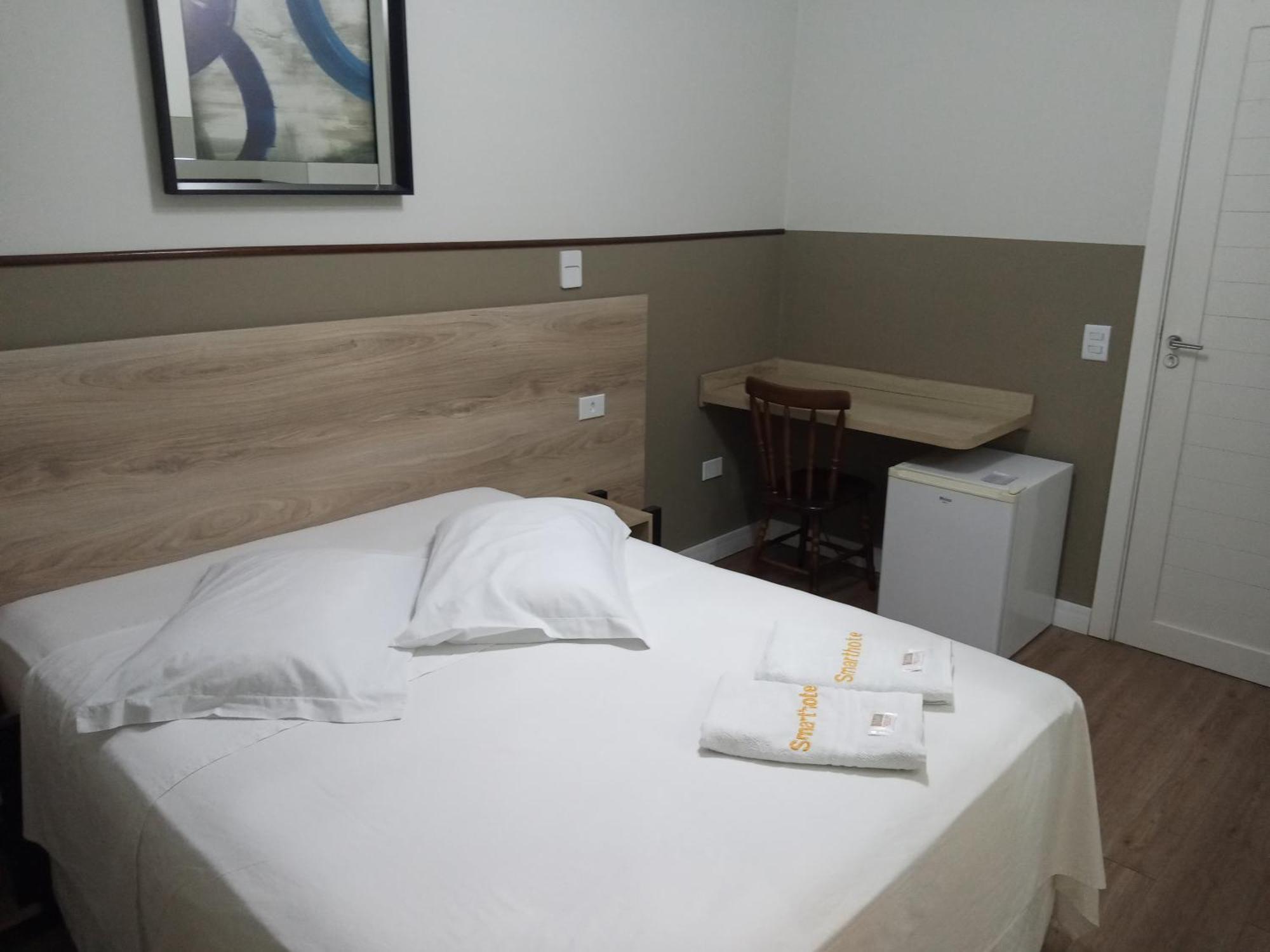 Smart Hotel 헤지스트루 객실 사진
